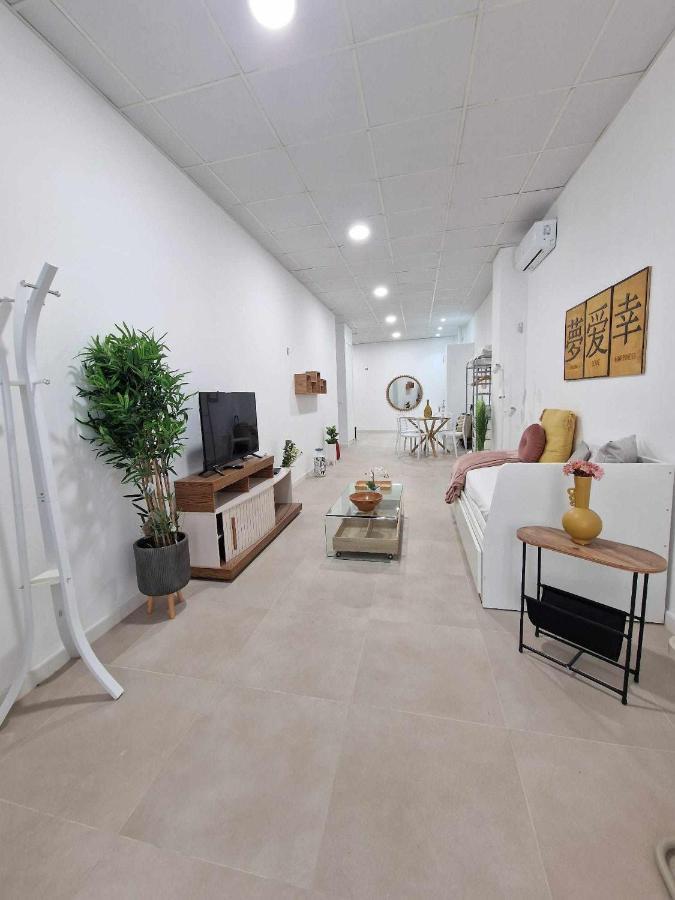 Moderno Apartamento 4 En Calle Marmoles Malaga Bagian luar foto